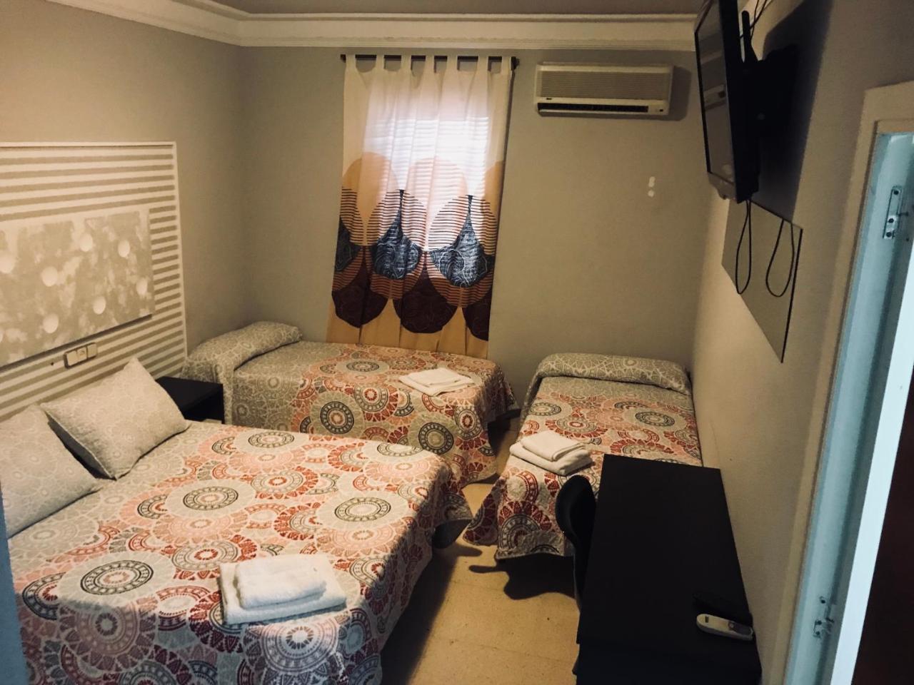 Hostal Los Badenes Jumilla Buitenkant foto