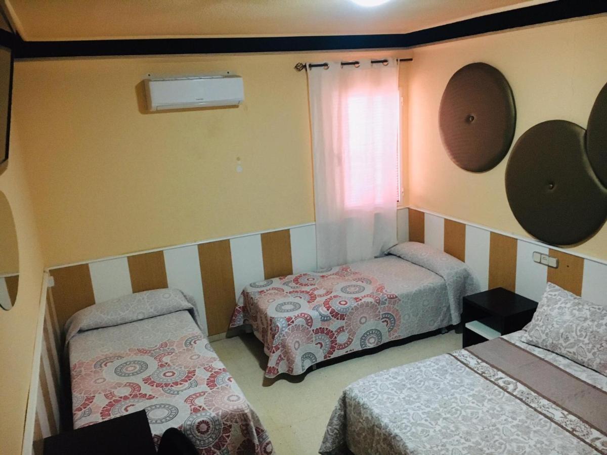 Hostal Los Badenes Jumilla Buitenkant foto